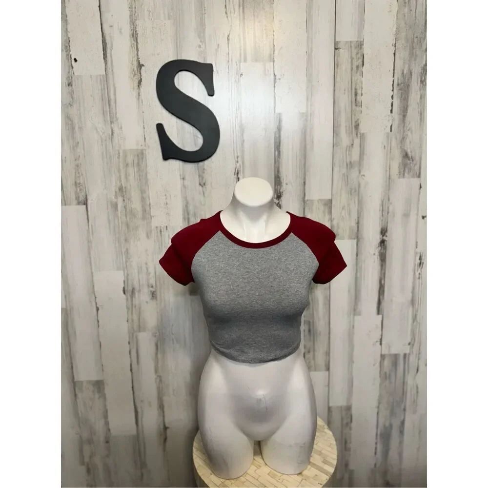 Gray crop top